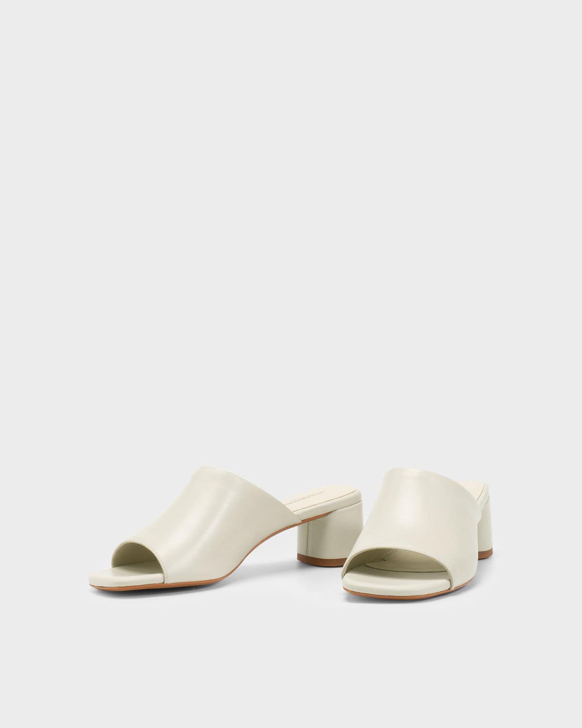 Vagabond Piper mules